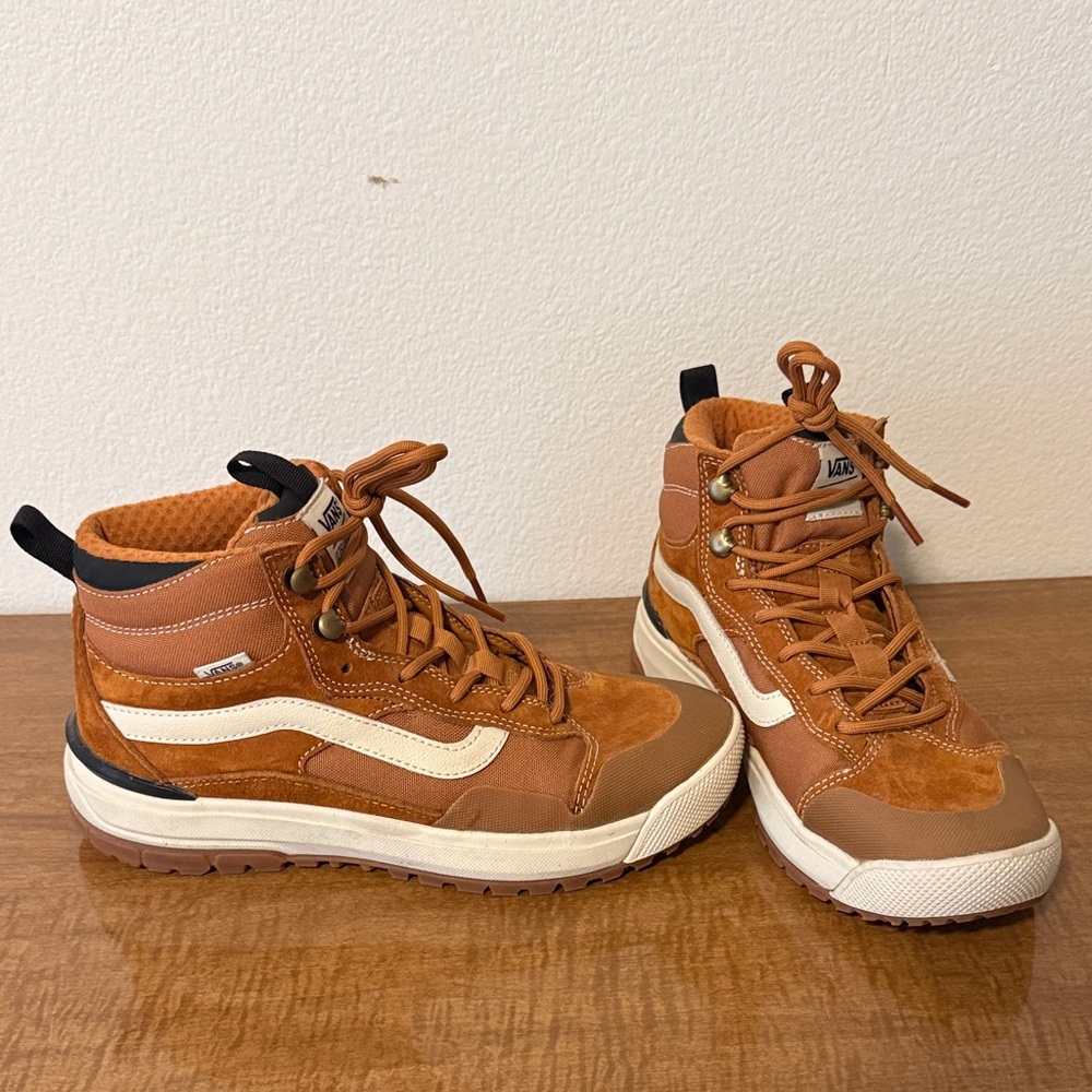 Vans High-Top Sneakers -ultrarange